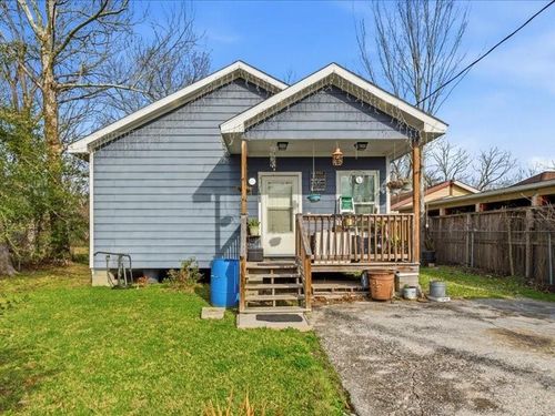 1802 Fort Worth St, Baytown, TX, 77520-3018 | Card Image