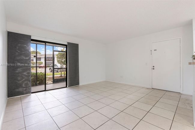 APT-106E - 9729 Hammocks Blvd, Condo with 2 bedrooms, 1 bathrooms and null parking in Miami FL | Image 13