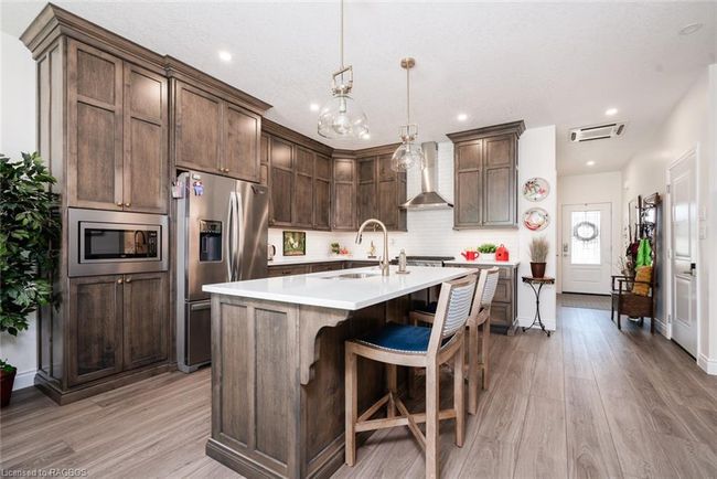 10 Palmer Marie Lane, Townhouse with 2 bedrooms, 2 bathrooms and 3 parking in Chesley ON | Image 11