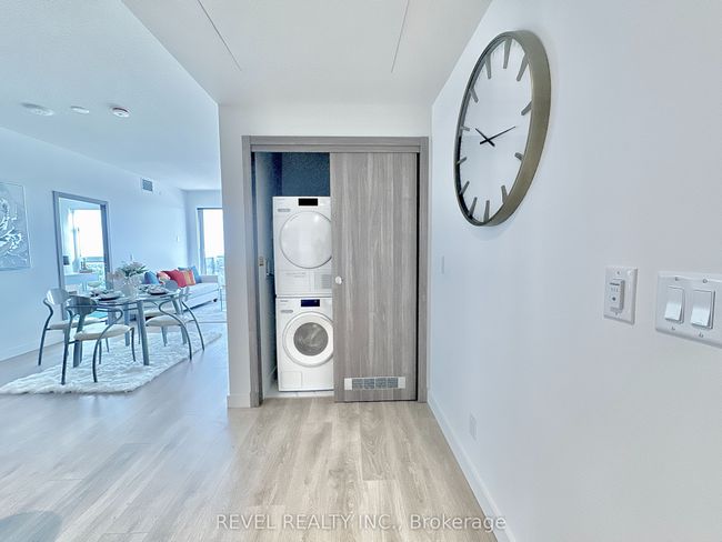 1902 - 25 Mcmahon Dr, Condo with 3 bedrooms, 3 bathrooms and 1 parking in North York ON | Image 36