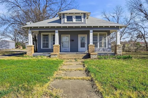 5525 Bakers Ln, Haltom City, TX, 76117-6504 | Card Image