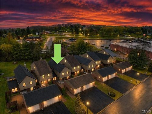 105 Patio Dr, Endwell, NY, 13760-1577 | Card Image