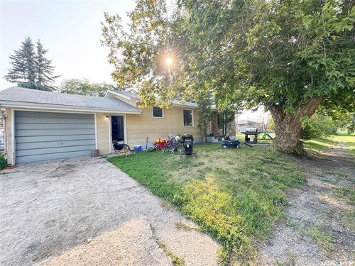 202 Yorkton Ave, Theodore, SK, S0A0L1 | Card Image