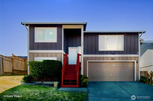 1031 E 43rd Street Ct, Tacoma, WA, 98404-3752 | Card Image