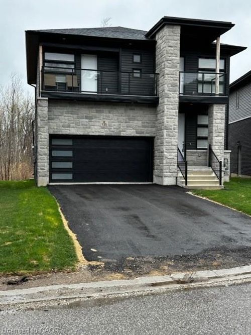 135 Rosie St, Clarksburg, ON, N0H1J0 | Card Image