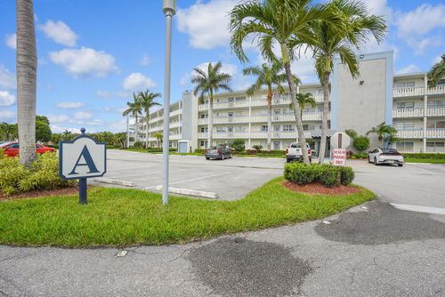 a-4014 Yarmouth E, Boca Raton, FL, 33434 | Card Image