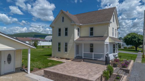 301 N Nicodemus St, Martinsburg, PA, 16662-1323 | Card Image