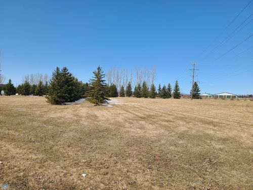 212 Riverbend Trl, Breckenridge, MN, 56520-1122 | Card Image