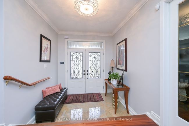 15 Brookbank Crt, House other with 4 bedrooms, 4 bathrooms and 4 parking in Brampton ON | Image 6