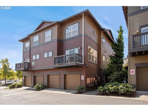 unit-201-1000 Sw 170th Ave, Beaverton, OR, 97003-8079 | Card Image