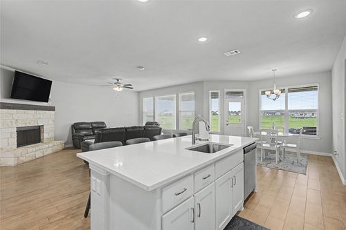 185 Chester Rd, Springtown, TX, 76082-4804 | Card Image
