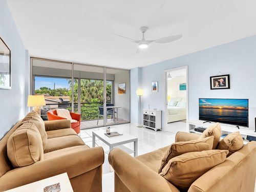 apt-2f-109 Royal Park Dr, Oakland Park, FL, 33309-5839 | Card Image