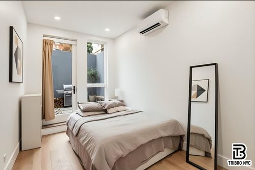 1r-92 Manhattan Ave, Brooklyn, NY, 11206-3289 | Card Image