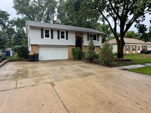 807 Hayward Ave, Streamwood, IL, 60107-3110 | Card Image