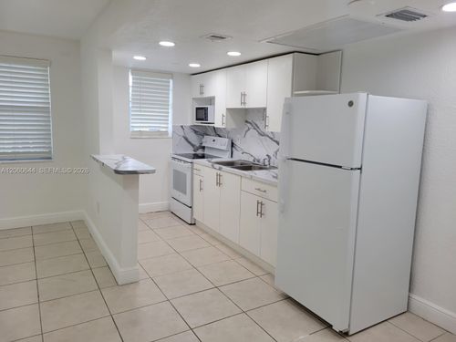 50-3901 Sw 112th Ave, Miami, FL, 33165 | Card Image