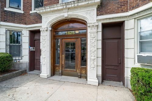 18-1625 Commonwealth Ave, Boston, MA, 02135-4238 | Card Image