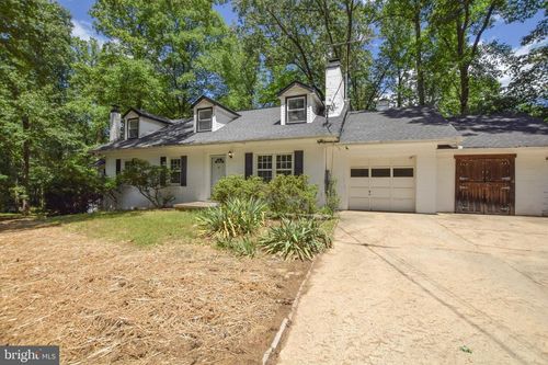 625 Gray Fox Rd, HARPERS FERRY, WV, 25425-4703 | Card Image