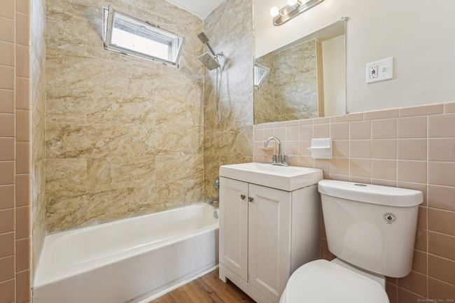 2 - 154 Easton Ave, Home with 2 bedrooms, 1 bathrooms and null parking in Waterbury CT | Image 20