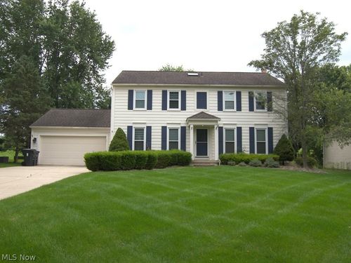 32156 S Roundhead Dr, Solon, OH, 44139-4745 | Card Image