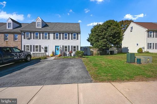 35 Hilldale Dr, EPHRATA, PA, 17522-1889 | Card Image