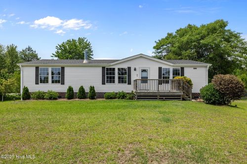 130 Colony St, Newport, NC, 28570-8925 | Card Image