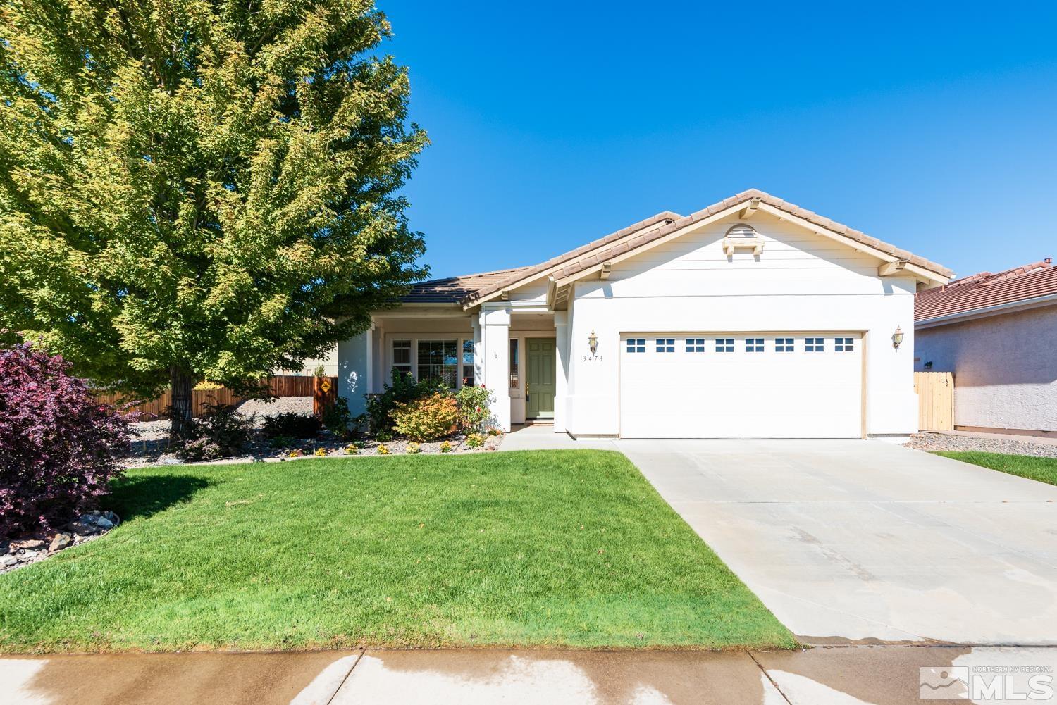 Long Dr, Minden, NV 89423