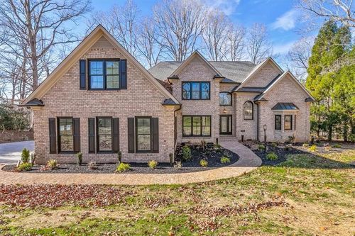 320 Lake Point Ln, Belews Creek, NC, 27009-9207 | Card Image