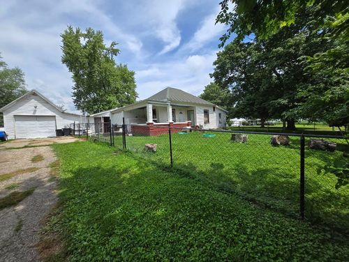 500 1st Street, Yates City, IL, 61572 | Card Image