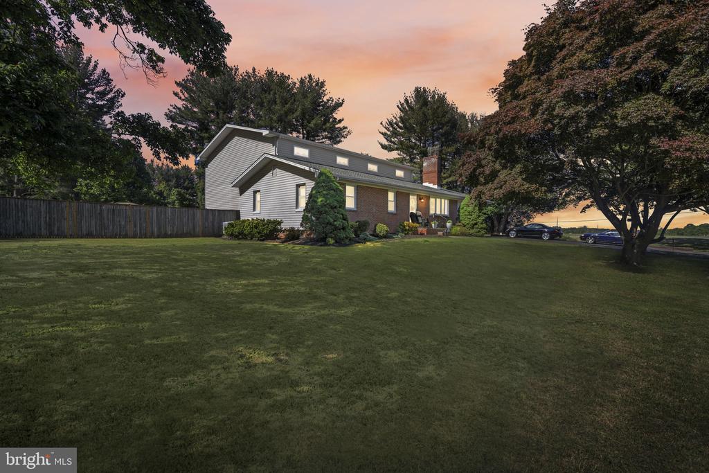 Residential in FALLSTON 2