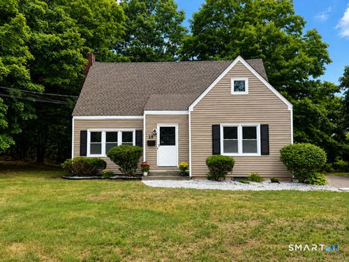 18 Norton Rd, Broad Brook, CT, 06016-9442 | Card Image