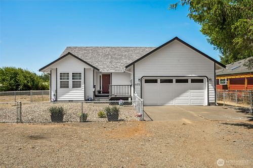 605 E Chance A La Mer Ne, Ocean Shores, WA, 98569-9669 | Card Image