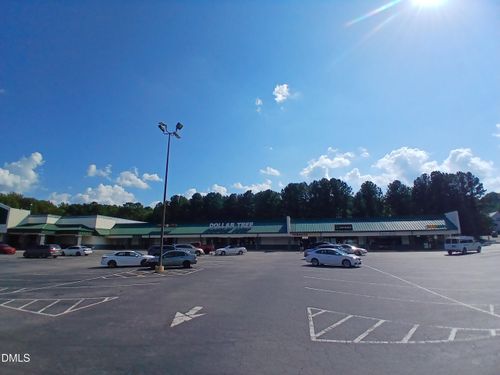 321 E Macon St, Warrenton, NC, 27589-2021 | Card Image