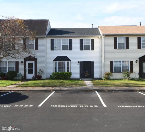 8635 Union Pl, MANASSAS PARK, VA, 20111-2434 | Card Image