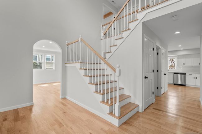 298 Summit St, House other with 3 bedrooms, 3 bathrooms and null parking in New Haven CT | Image 7