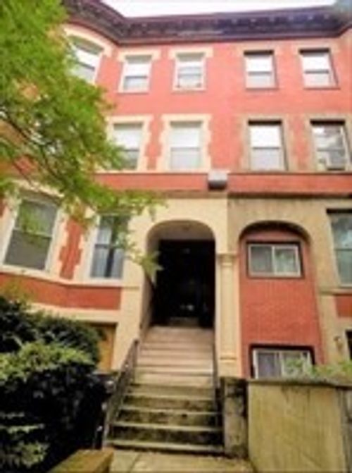 apt-3-19 University Rd, Brookline, MA, 02445-4653 | Card Image