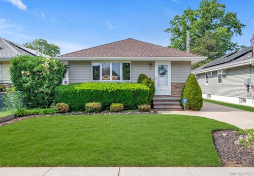 57 Lawrence Rd, Hempstead, NY, 11550-7529 | Card Image