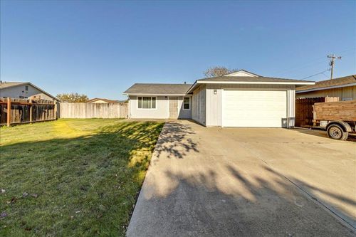 960 Elko St, Gonzales, CA, 93926 | Card Image