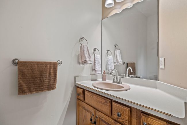 Main floor 1/2 bath | Image 18