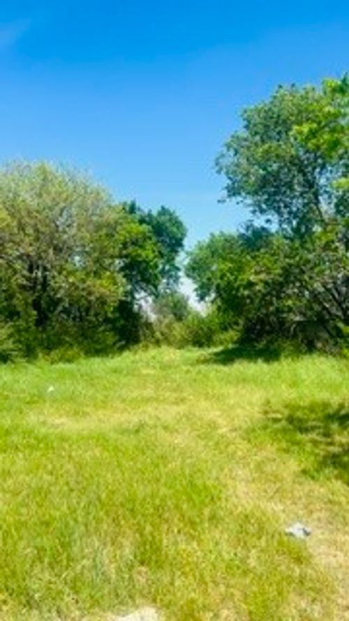 1601 Avenue D, Fort Worth, TX, 76104-5406 | Card Image