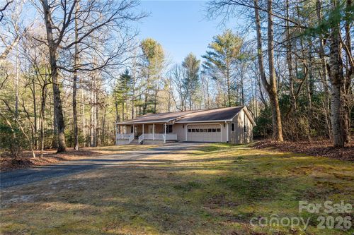 55 English Ivy Ln, Zirconia, NC, 28790-8985 | Card Image