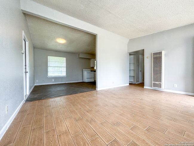 319 Hialeah Ave, House other with 2 bedrooms, 1 bathrooms and null parking in San Antonio TX | Image 5