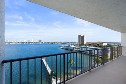 ph-2-3040 Lake Shore Dr, Riviera Beach, FL, 33404-4636 | Card Image