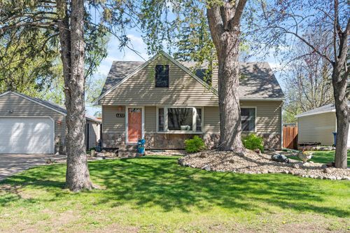 1832 Cedar Dr, New Brighton, MN, 55112-5245 | Card Image