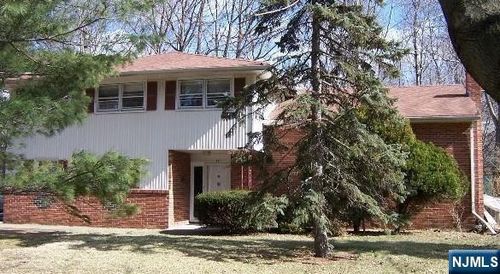 44 Laurel Ave, Livingston, NJ, 07039-2429 | Card Image