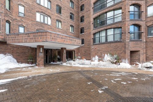 1202-1235 Yale Place, Minneapolis, MN, 55403 | Card Image