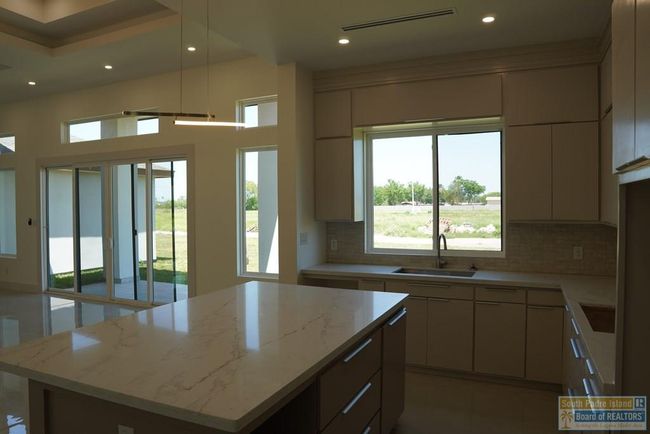 3718 White Rock Cir, House other with 4 bedrooms, 4 bathrooms and 2 parking in Harlingen TX | Image 10