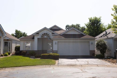 11141 Briarcliff Ct, Crown Point, IN, 46307-9094 | Card Image
