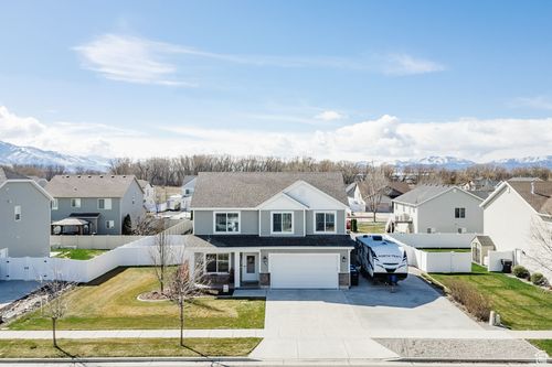 802 W 1060 S, Logan, UT, 84321-6894 | Card Image