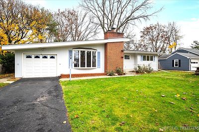 368 Republic Road, House other with 2 bedrooms, 1 bathrooms and 1 parking in Batavia IL | Image 2