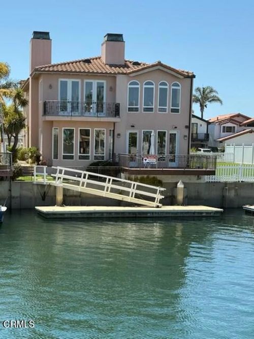 2110 Ravoli Dr, Oxnard, CA, 93035-2924 | Card Image